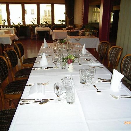 Hotel Restaurant Braas Еш-сюр-Сур Екстер'єр фото